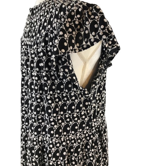 Ann Taylor Loft Black & White Eyelet Smocked Yoke Swing Dress Size Medium - Picture 4 of 11